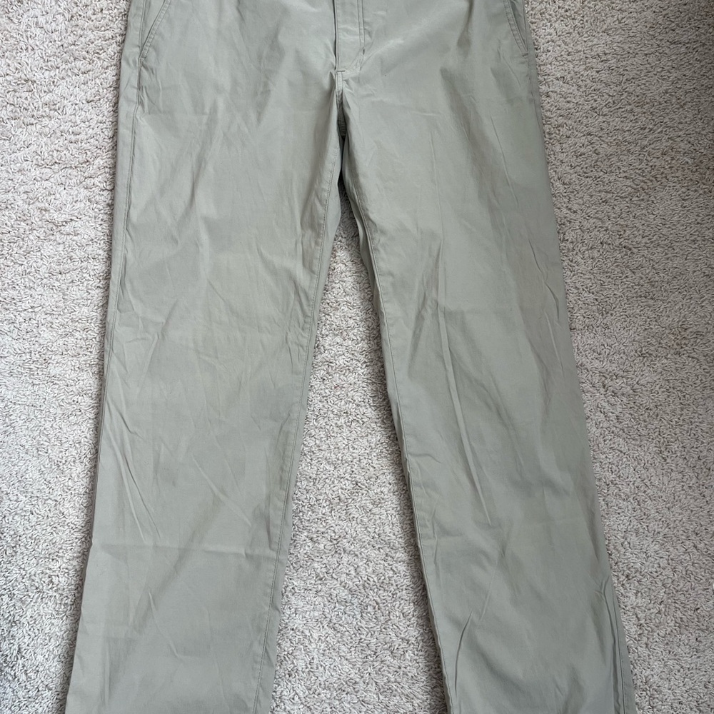 Eddie Bauer Men's Light Gray Chinos